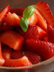 fraises et basilic