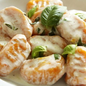 10 gnocchis aux carottes sauce parmesan madeincooking
