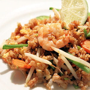 riz frit aux crevettes et aux legumes mic