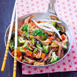 wok d oreilles de porc aux legumes croquants
