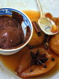 Poires épicées au Banyuls, sorbet chocolat