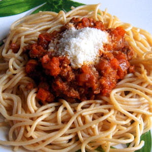 10 spaghettis a la sauce bolognaise linda sayeh 300