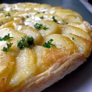 Tatin de pommes de terre au cantal