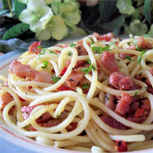 Spaghettis à l'ail et au piment  