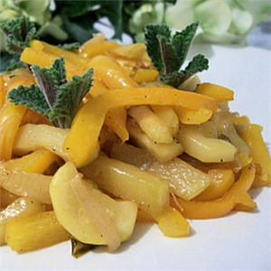 Po&ecirc;l&eacute;e de poivrons et courgettes &agrave; la marocaine