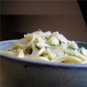 Pasta à la crème de courgettes 