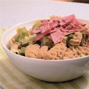 P&acirc;tes ressorts aux poireaux et au bacon  