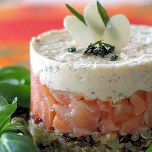 Quinoa au saumon fum&eacute; et mousse d'amande