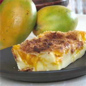 Clafoutis aux mangues et streusel noix de coco 
