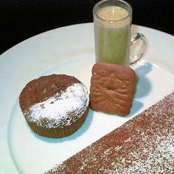 Coulant au chocolat, cr&egrave;me anglaise aux speculoos