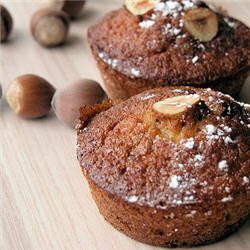 Muffins aux noisettes et &agrave; la banane 