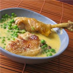 Fricass&eacute;e de poulet cr&eacute;meuse aux petits pois
