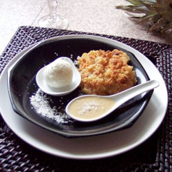 Crumble ananas-coco et son coulis
