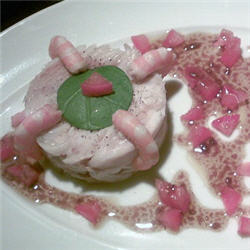 Aile de raie, salade de pousses d'&eacute;pinard  