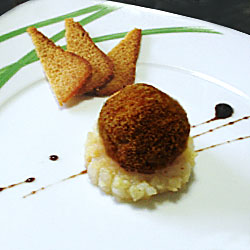 Truffe de foie gras, compote de poire et coing