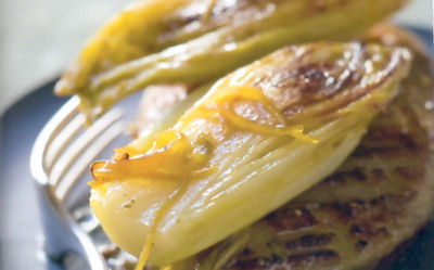 Endives braisées à l'orange et magrets de canard aux épices de pain d'épices